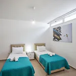 Schoene- Topmoderne Ferienvilla Auf Zypern By Interhome Protaras