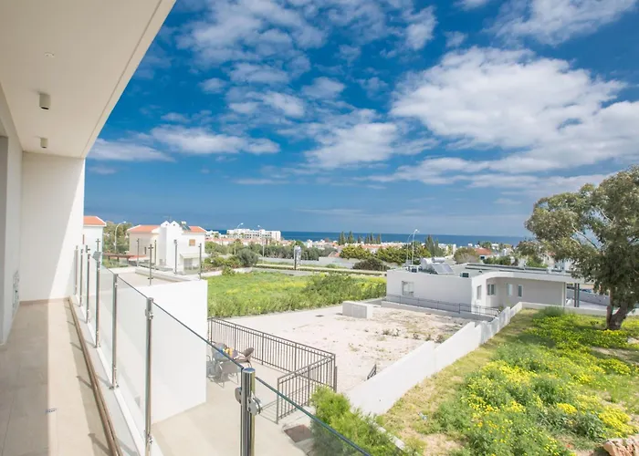 Schoene- Topmoderne Ferienvilla Auf Zypern By Interhome Protaras