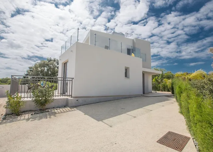Casa de Férias Schoene- Topmoderne Ferienvilla Auf Zypern By Interhome Protaras