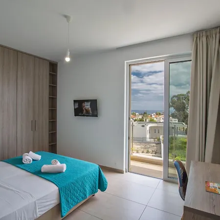 Schoene- Topmoderne Ferienvilla Auf Zypern By Interhome Protaras