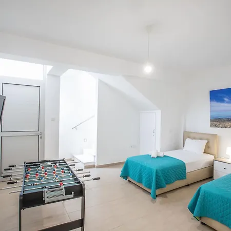 בית נופש Schoene- Topmoderne Ferienvilla Auf Zypern By Interhome פרוטאראס