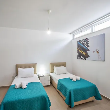 Schoene- Topmoderne Ferienvilla Auf Zypern By Interhome פרוטאראס