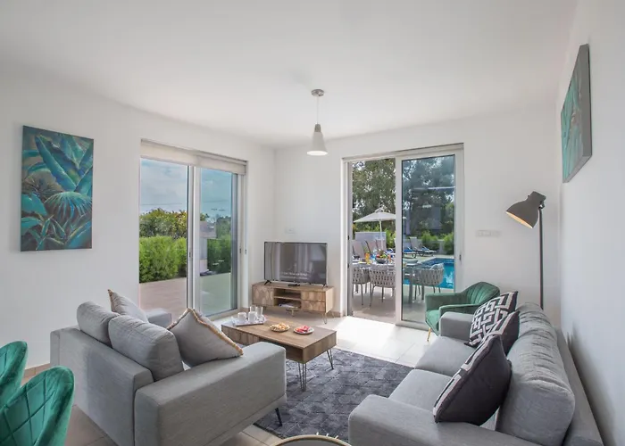 Schoene- Topmoderne Ferienvilla Auf Zypern By Interhome * Πρωταράς